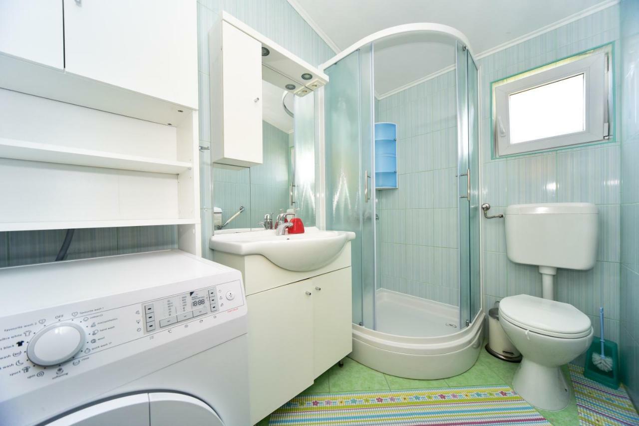 Bed and Breakfast Haus Josipa Maslenica Exterior foto